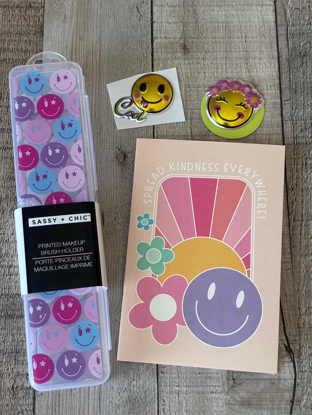 Pastel Smiley Face Brush Holder w/Notebook & Sticker Set
